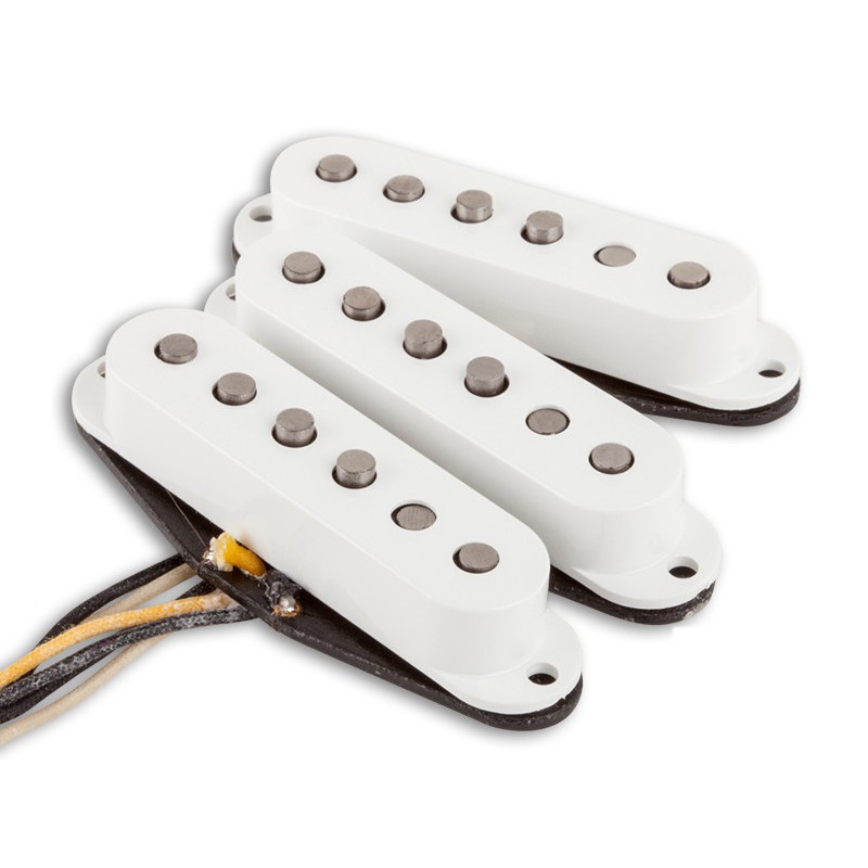 Pickguard Blanc Fender® pre-cablé SSS 11H pour Strat®, micros HOT NOISELESS