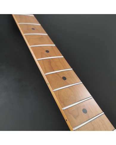 Roasted maple Telecaster neck, maple fingerboard, satin finish