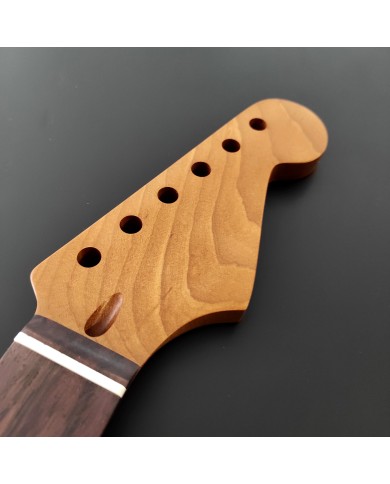 Manche Stratocaster érable torréfié et touche palissandre, verni satin nitro