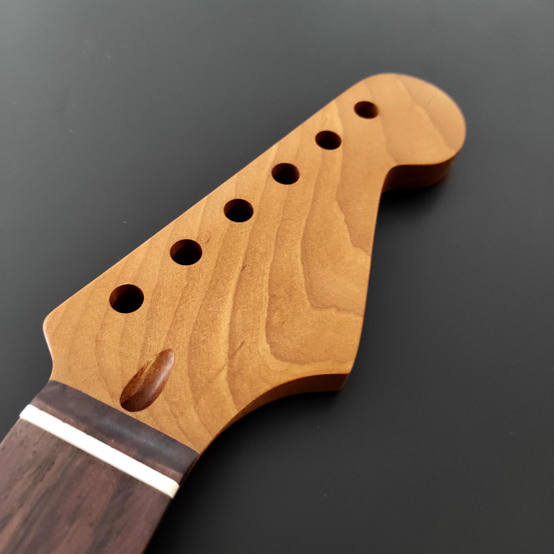 22 frets Satin Nitro varnished Roasted Mapple Strat Neck with rosewood