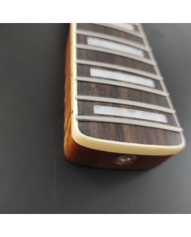 Manche Jazzmaster en érable flammé, touche palissandre, vernis gloss