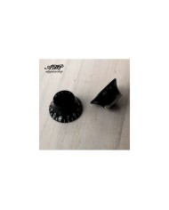 2 schwarze Plexi-Knöpfe, metrisch, 18 Riffelungen
