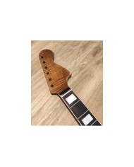 Manche Stratocaster CBS érable torréfié flammé, touche palissandre, vernis gloss