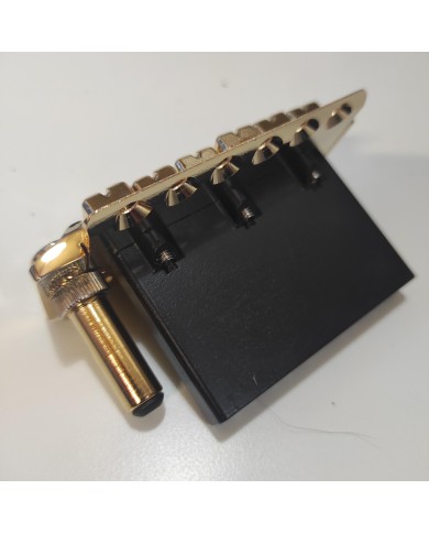Tremolo 6 Schrauben Gold im Strat-Stil 54mm, innovative Saitenreiter 10.8mm