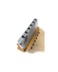 Strat style Gold tremolo, 2 points, roller saddles 10.8mm