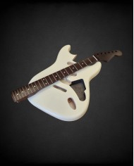 Stratocaster Korpus Vintage White Satin Nitro aus Erle