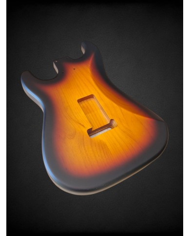 Corps Stratocaster 3-Tone Sunburst Satin Nitro HSH – Aulne