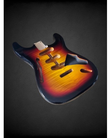 Corps Stratocaster F-Hole Aulne Sunburst 3 Tons Flammé