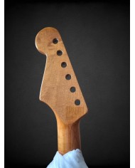 Manche Stratocaster verni gloss en érable torréfié-STOCK B