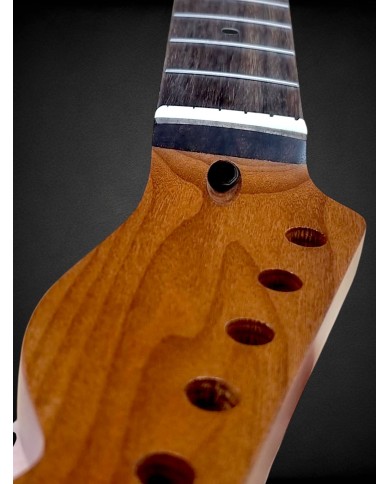 Manche Telecaster érable torréfié, touche palissandre, verni satin