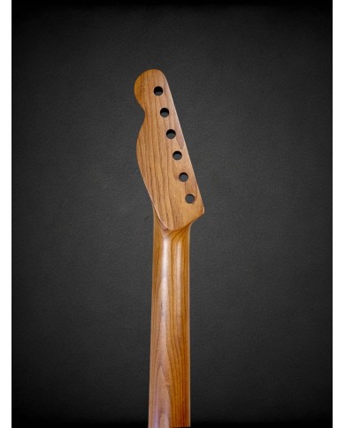 22 frets Satin Nitro varnished Roasted Mapple Neck, Rosewood fretboard, Tele style
