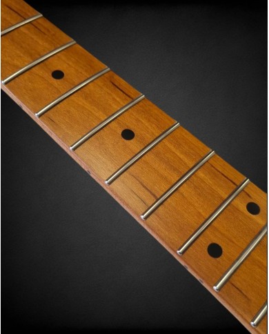 22 frets Satin Nitro varnished Roasted Mapple Neck, for Stratocaster