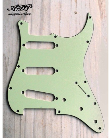 Schlagbrett Mintgrün SSS Stratocaster 3-lagig 11 Löcher