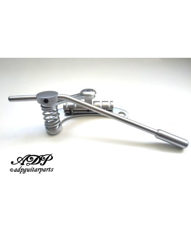 Göldo Tremolo Satin Chrome LT1, lizenziert von Duesenberg