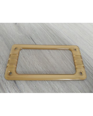 Offizielle Gretsch-Kontur für die Direktmontage des Pickups (nicht schwebend)