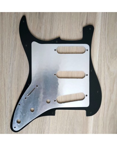 Schlagbrett schwarz/weiß/schwarz, 3-lagig, 11 Löcher, für Stratocaster ab 72, Potibohrungen 1cm