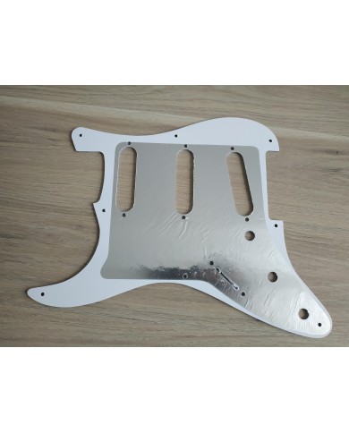 Weißes 3-lagiges Pickguard mit 8 Löchern für Stratocaster Style 57-62's