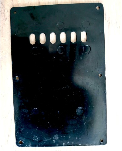 Schwarze Tremoloabdeckung, 1-lagig, Backplate