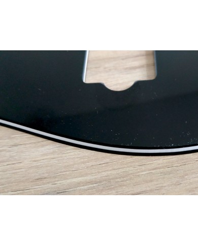 Pickguard für Precision Bass, schwarz, 3-lagig. P-Bass USA, Potilöcher 10 mm