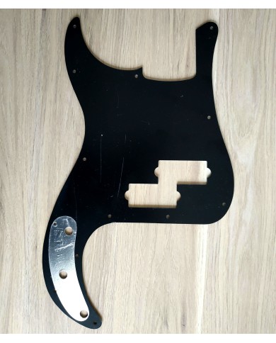 Pickguard für Precision Bass, schwarz, 3-lagig. P-Bass USA, Potilöcher 10 mm