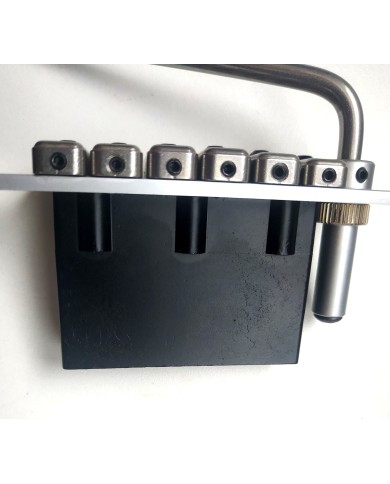 Wilkinson 2-Punkt-Vibrato-Tailpiece WVS50IIK Ruthenium / Satinchrom