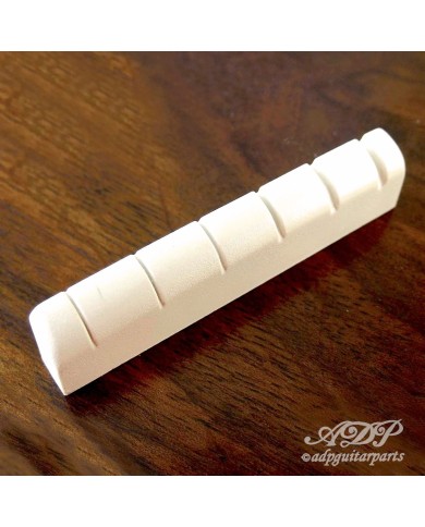 Graph Tech Nubone Sattel, Gibson Style, geschlitzter Graph Tech Nubone Sattel, Gibson Style 43.6x4.9x9.4 E-e35.5
