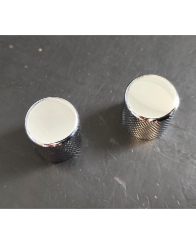 2 flache Metallknöpfe, Chrom, feine Rändelung, 18 Rillen für 6-mm-Potis, Tele / Bass